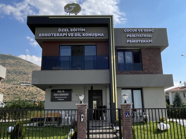 Klinik Binası